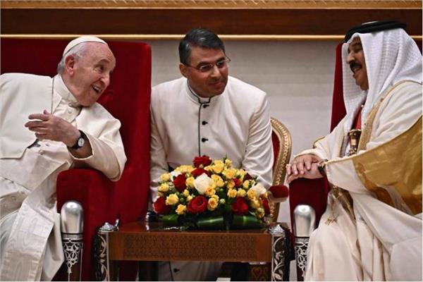 الملك حمد بن عيسى العاهل البحريني والبابا فرنسيس