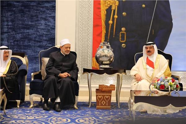 جلالة الملك حمد بن عيسى آل خليفة ملك البحرين يستقبل شيخ الأزهر