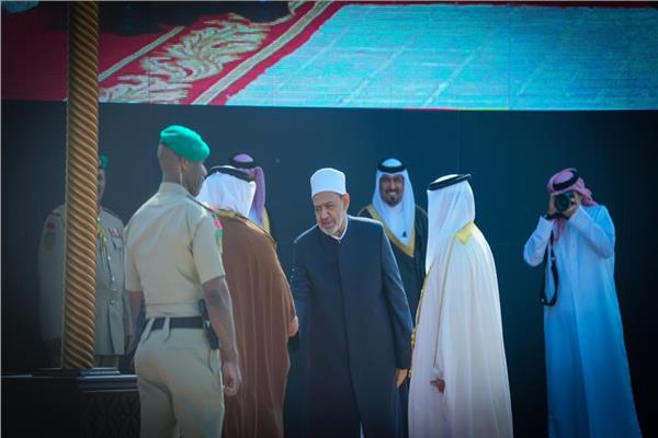  ملك البحرين يستقبل فضيلة الإمام الأكبر