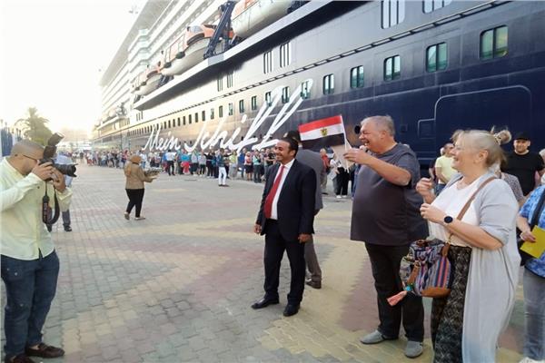 محافظة الإسكندرية تستقبل السفينة السياحية