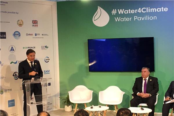 رئيس الوزراء الهولندي خلال فعاليات افتتاح جناح المياه في المنطقة الزرقاء بمؤتمر المناخ