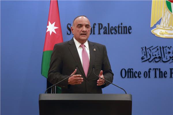 رئيس الوزراء الأردني بشر الخصاونة