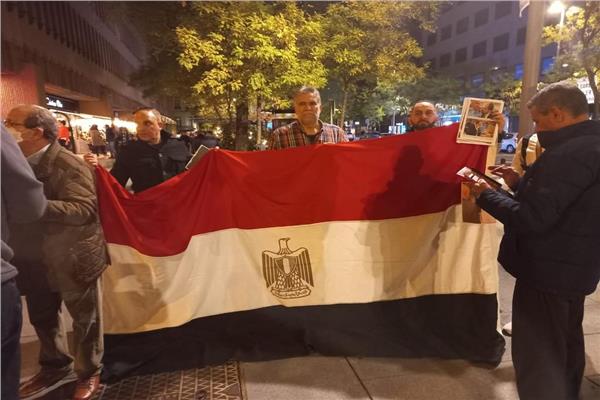 المصريون المقيمون في إسبانيا يتضامنون مع النائب عمرو درويش