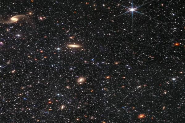 صورة مذهلة لمجرة وحيدة على بعد 3 ملايين سنة ضوئية من الأرض