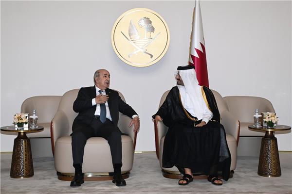 نائب أمير قطر والرئيس الجزائري