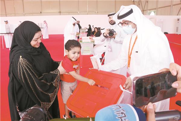 إقبال منقطع النظير من الشعب البحرينى للمشاركة فى الانتخابات النيابية والبلدية