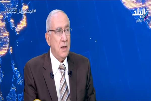 الدكتور صلاح الغزالي حرب أستاذ الأمراض الباطنة بقصر العيني