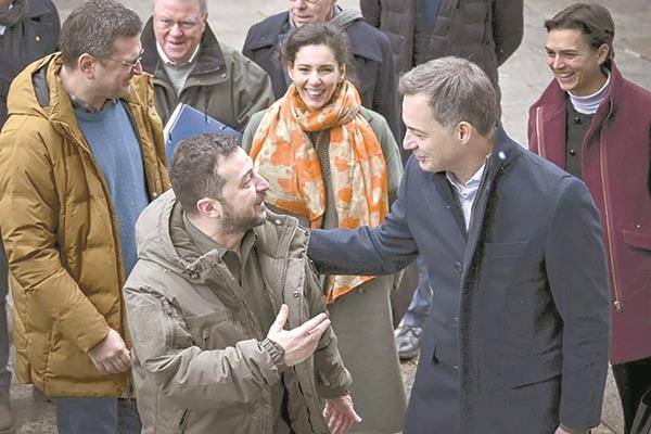 زيلينسكى يستقبل رئيس وزراء بلجيكا فى كييف   