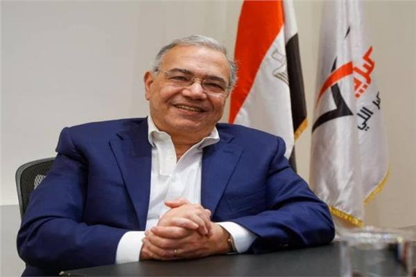 الدكتور عصام خليل رئيس حزب المصريين والاحرار
