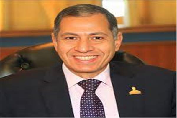 الدكتور محمد الشيخ، نقيب صيادلة القاهرة وعضو مجلس الشيوخ