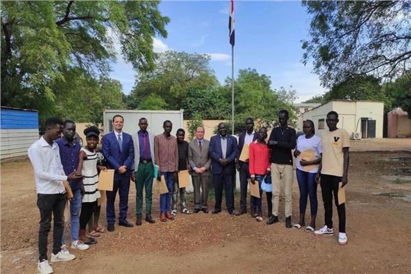 الطلاب الجنوب سودانيين المقبولين في المنح الدراسية بالجامعات المصرية  