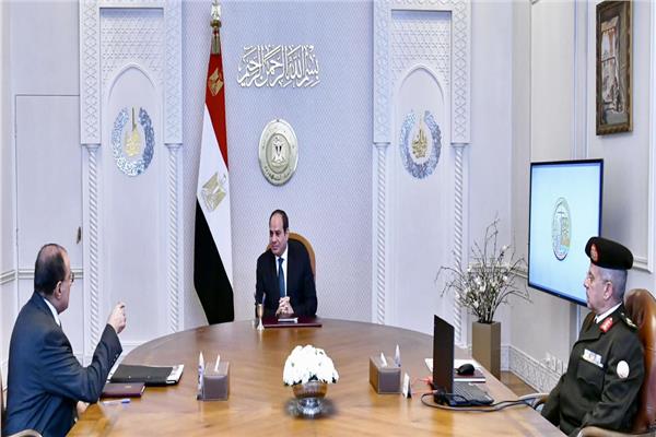الرئيس السيسي يتابع الموقف التنفيذي الخاص بتطوير أحياء القاهرة والاسكندرية