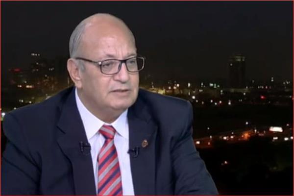 الدكتور جمال شقرة ،أستاذ التاريخ الحديث والمعاصر بجامعة عين شمس