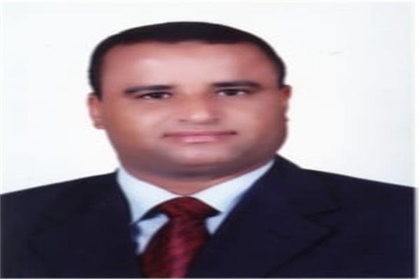  الدكتور عبده عبيد، مدير المعمل المركزي لبحوث الحشائش 