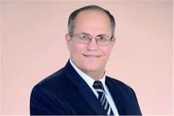  الدكتور إبراهيم الزيات عضو مجلس إدارة نقابة الأطباء