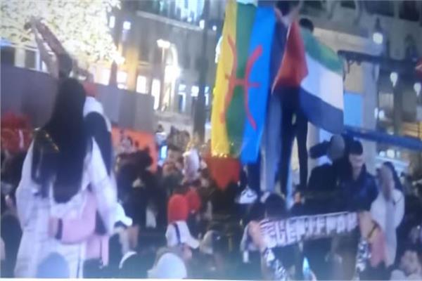 الجماهير المغربية تحتفل بالتأهل منتخب بلادها  في شوارع مدريد