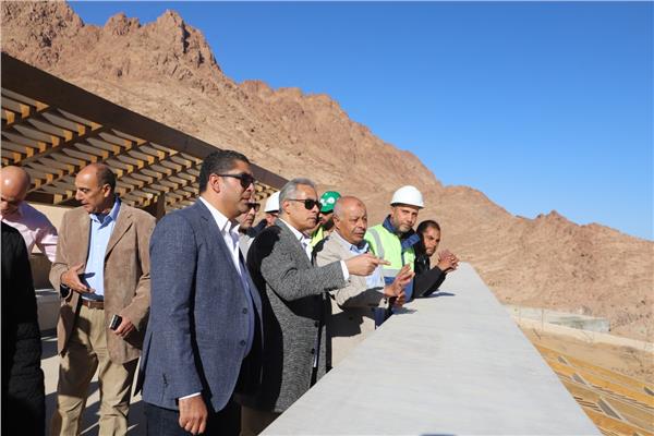 جولة وزير القوى العامة بجنوب سيناء 