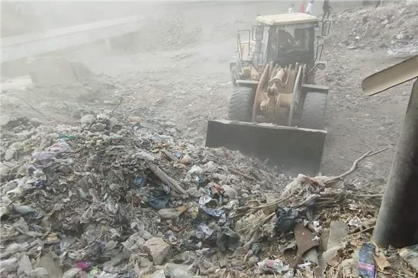 مخلفات القمامة بحي طرة       