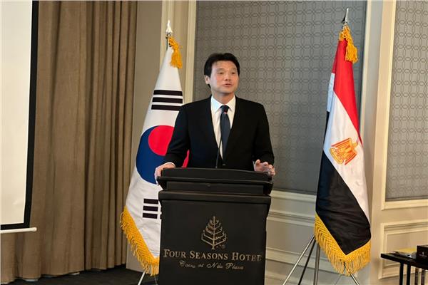 هونج جين ووك سفير كوريا الجنوبية بالقاهرة