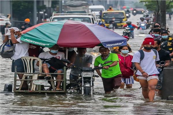 أمطار الغزيرة وفيضانات عارمة تصرب الفلبين