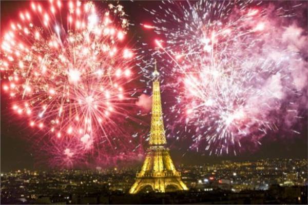 احتفالات العام الجديد بفرنسا