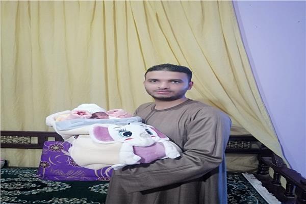 أسرة أول مولود في مصر 2023