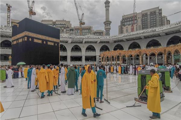 «شؤون الحرمين» تنفذ خطط الطوارئ لمواجهة الأمطار في المسجد الحرام