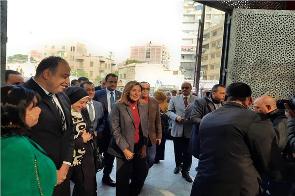 وزيرة الثقافة تفتتح قصر ثقافة روض الفرج بعد التطوير
