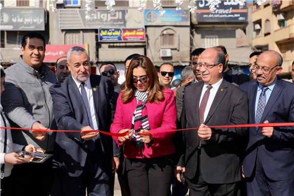 محافظ دمياط تفتتح مشروع إحلال وتجديد كوبرى وكورنيش مدخل مدينة كفر البطيخ 
