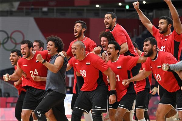 Khayry entre pour la première fois dans l’équipe de handball pour le match de la Coupe du monde de Belgique
