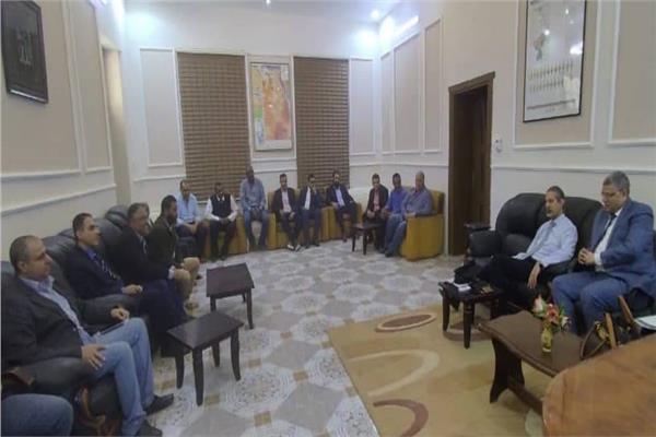 سفير مصر لدى السودان يزور مقر بعثة الري المصري