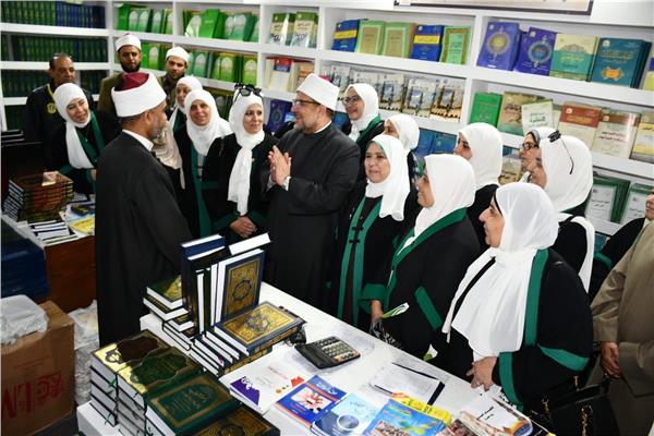 فعاليات جناح المجلس الأعلى للشئون الإسلامية بمعرض الكتاب