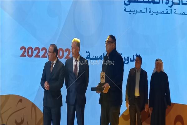 مغربي يفوز بجائزة الملتقى للقصة العربية 