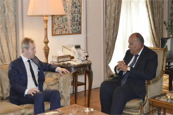 لقاء وزير الخارجية مع مبعوث الاتحاد الأوروبى لعملية السلام فى الشرق الأوسط