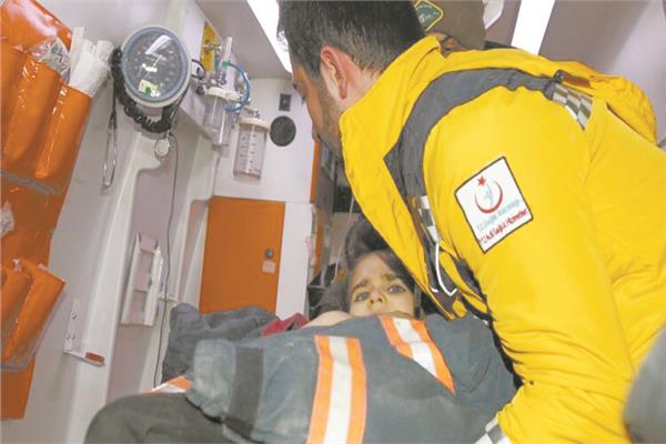 إنقاذ طفلة تركية فى أنطاكية