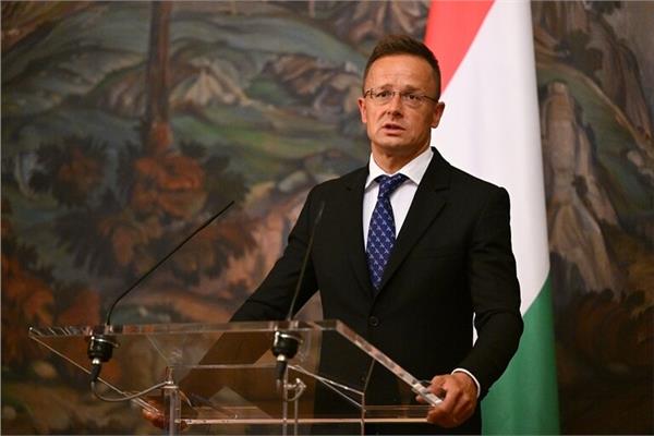 وزير الخارجية المجري بيتر سييارتو