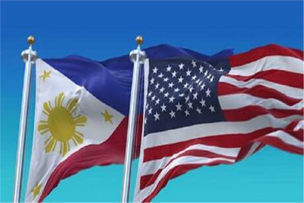 علما أمريكا والفلبين