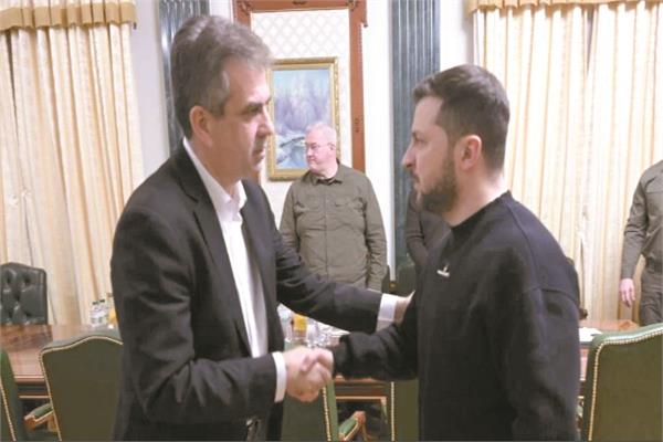 وزير خارجية إسرائيل مع الرئيس الأوكرانى