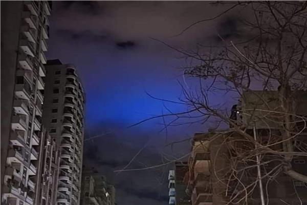 لون أزرق في سماء محافظة الإسكندرية