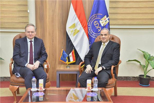 رئيس هيئة الدواء يستقبل سفير الاتحاد الأوروبي بمصر