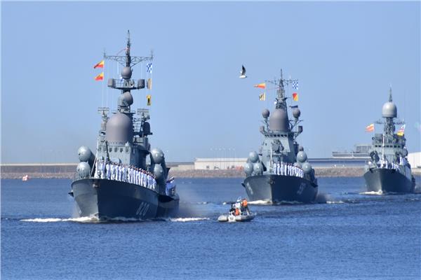 روسيا تضاعف سفنها في البحر الأسود مُحملة بالأسلحة