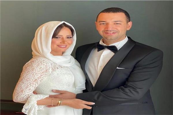 الفنانة حلا شيحة و زوجها الداعية معز مسعود