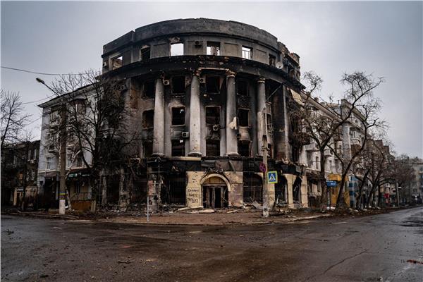 أثار المعارك بين القوات الروسية والأوكرانية في مدينة باخموت