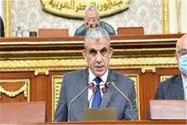 النائب عادل عبدالفضيل  رئيس لجنة القوى العاملة بمجلس النواب