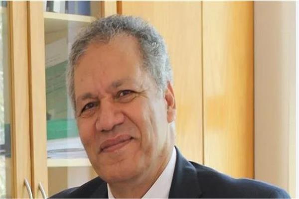 الدكتور محمد يسري هاشم عميد كلية الزراعة جامعة القاهرة الأسبق