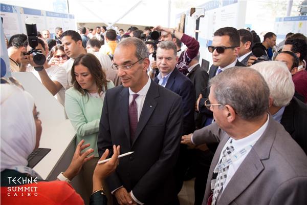 وزير الاتصالات الدكتور عمرو طلعت خلال افتتاح قمة "تكني"