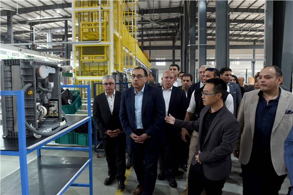 رئيس الوزراء يتفقد مصنع شركة مايديا للغسالات بالمنطقة الصناعية الصينية 
