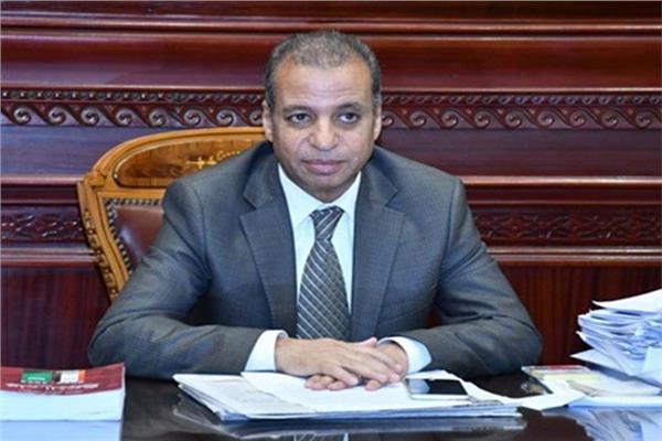 المستشار محمود عتمان الأمين العام لمجلس الشيوخ