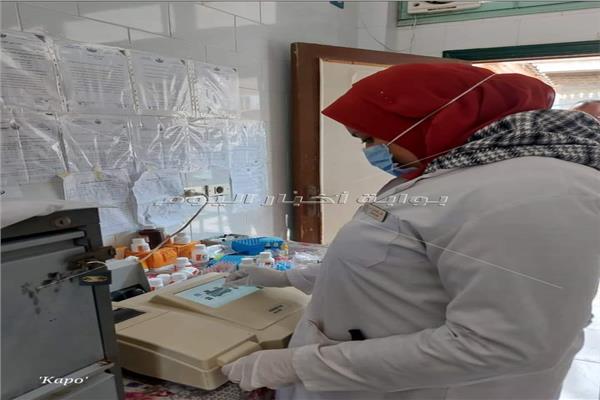 إطلاق قافلة طبية بقرية السلام تُسفر عن الكشف الطبي على 1695مواطن بالمجان