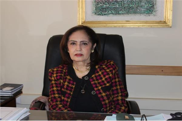  السفيرة نائلة جبر رئيس اللجنة التنسيقية لمكافحة ومنع الهجرة غير الشرعية